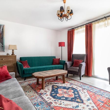 Wonderful 2- Bedroom Apartment With Soul Wwa70 Варшава Екстер'єр фото
